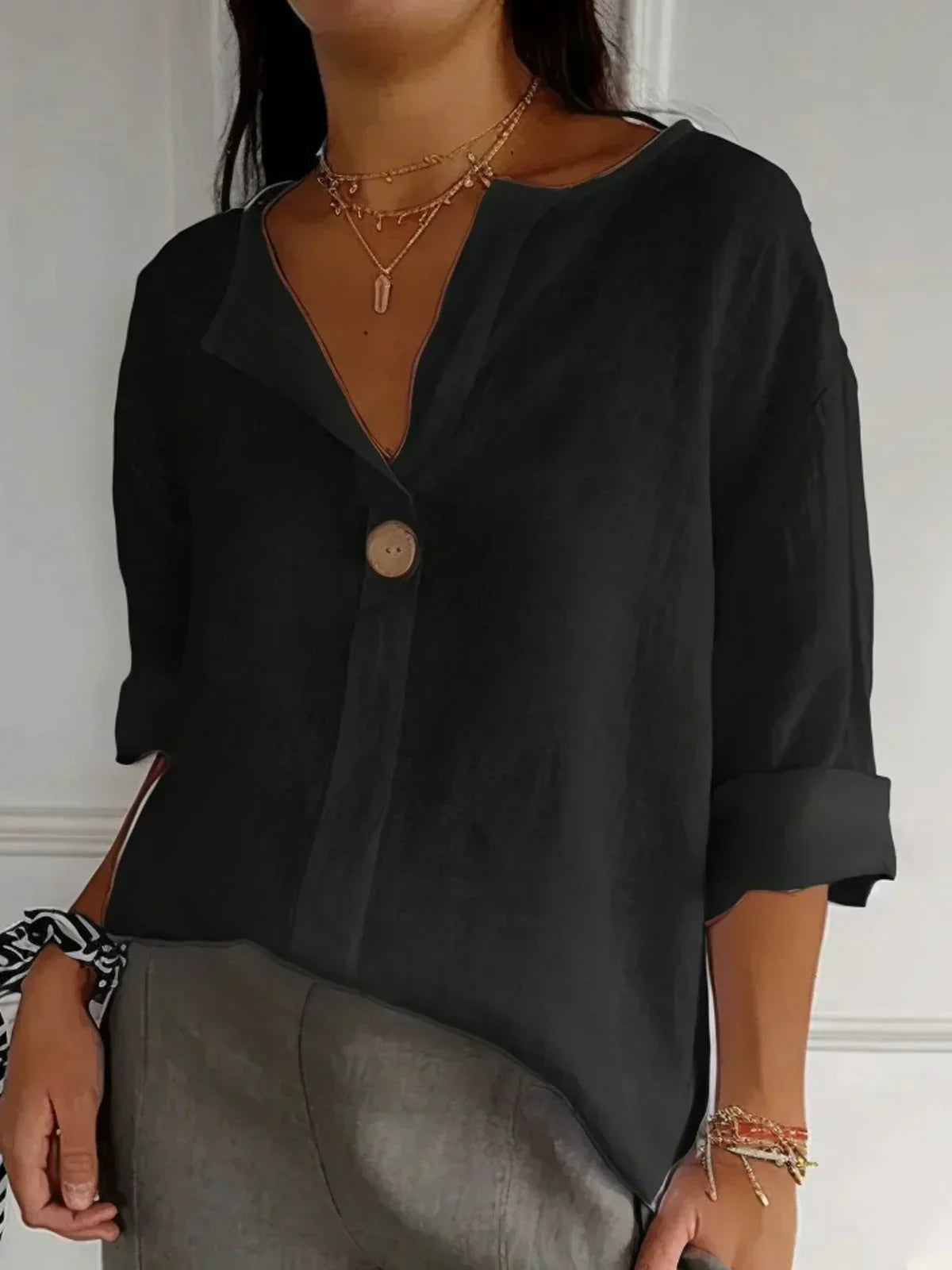 Isolde | Bluse med V-hals