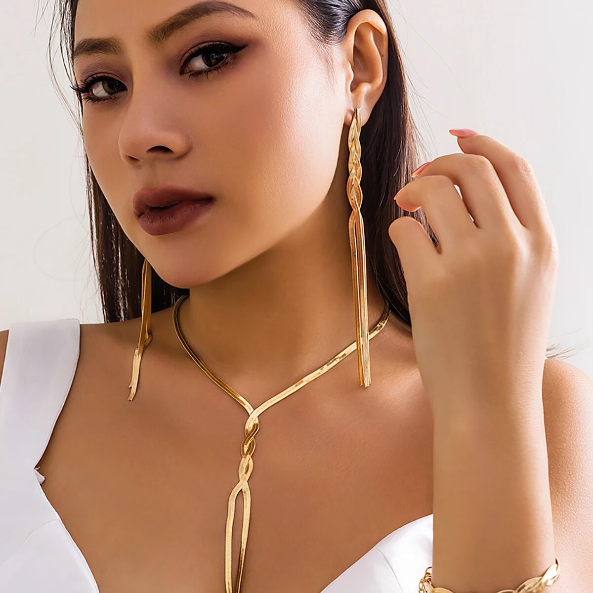 Venusia | 3-piece V-necklace, bracelet & earrings set