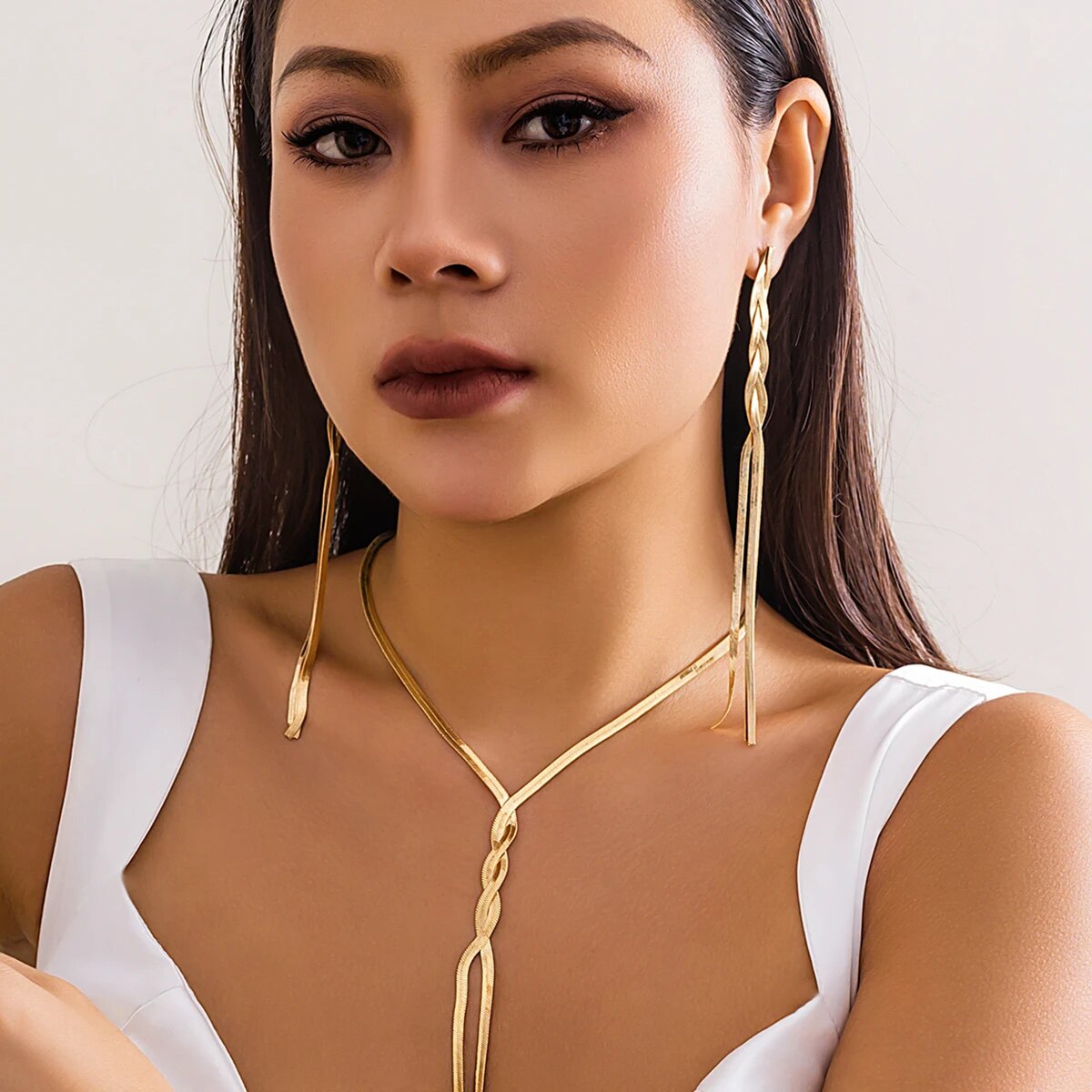 Venusia | 3-piece V-necklace, bracelet & earrings set